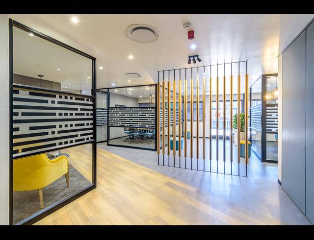8,326.40M² OFFICE FOR SALE IN SANDOWN